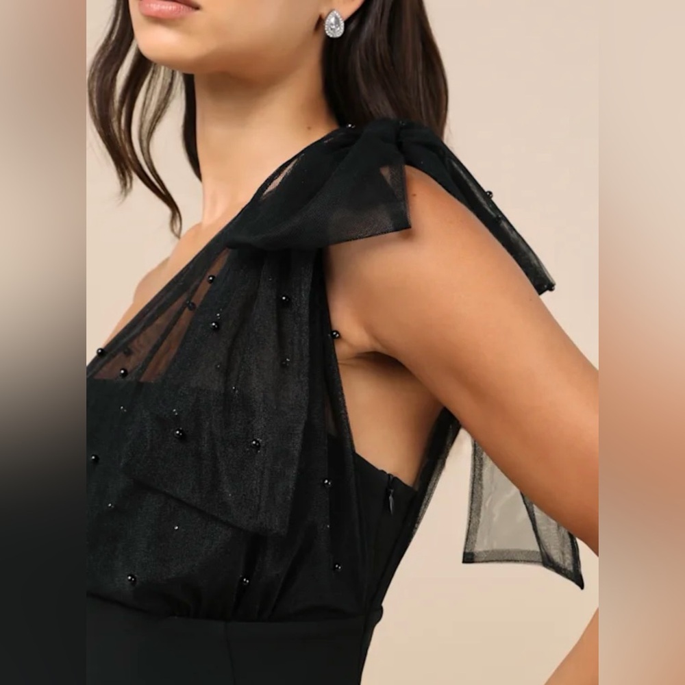 Lulu's Black One-Shoulder Midi Dress with Sheer Bow Accent - Picture 11 of 11
